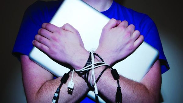 Doenças provocadas pelo uso excessivo da internet